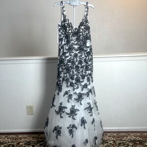 La Femme Ruched Jersey Gown – Size 10